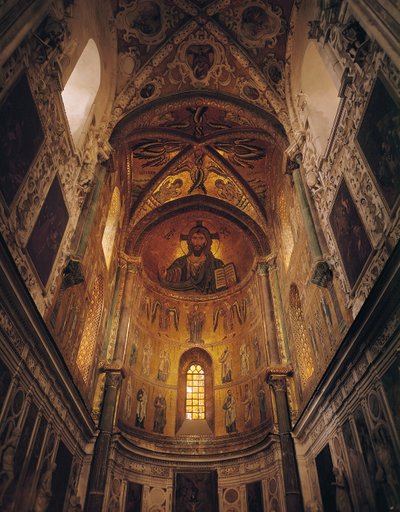 Ansicht der Apsis mit dem Christus Pantokrator und der betenden Jungfrau, umgeben von Erzengeln und Aposteln, 1148 von Byzantine School