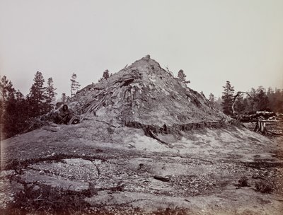 Indianisches Schwitzhaus, Mendocino County, Kalifornien, 1863 von Carleton Emmons Watkins