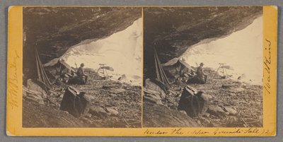 Unter dem oberen Yosemite-Fall von Carleton Watkins