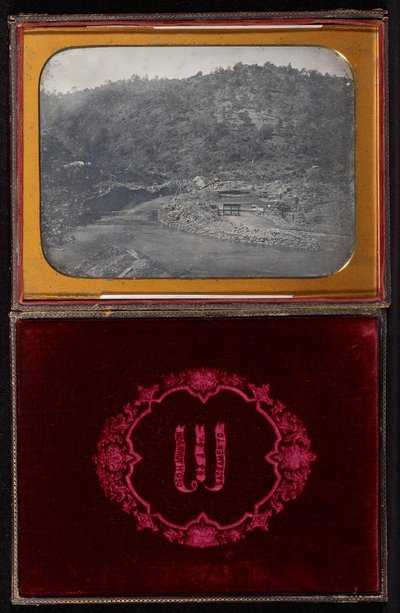 Ohne Titel (Flussabbau-Szene) von Carleton Watkins