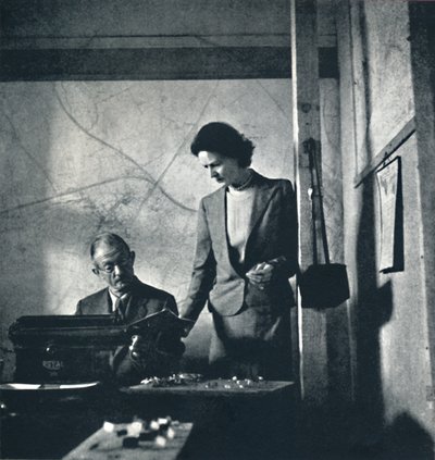 Aktion hier, 1941 von Cecil Beaton