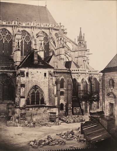 Ostseite der Kathedrale von Troyes während der Restaurierung, Frankreich von Charles Marville