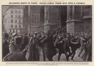 Polizei dringt während Unruhen in eine Kirche in Paris ein, um gegen die Inventarisierung französischer Kirchen durch die französische Regierung im Rahmen ihrer Politik der Trennung von Kirche und Staat zu protestieren von Charles Mills (after) Sheldon
