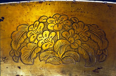 Detail eines gravierten Beckens, Tang-Dynastie (vergoldetes Silber) von Chinese School