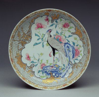 Schale bemalt mit einem langschwänzigen Vogel, Felsen und Blumen, Yongzheng-Periode, 1725-35 von Chinese School