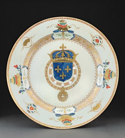 Großer Wappenteller mit den Waffen des Königs von Frankreich, ca. 1730 von Chinese School