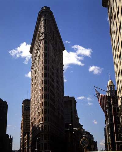 Das Flatiron Building, fertiggestellt 1902 von Daniel Hudson Burnham