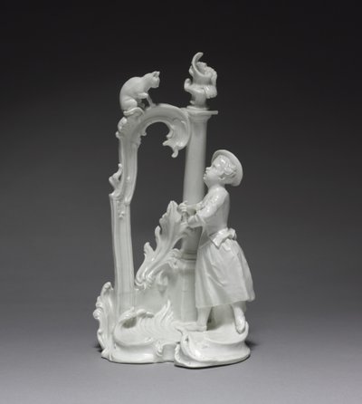 Figur eines Mädchens mit Katze, hergestellt von der Nymphenburger Porzellanmanufaktur, ca. 1770 (Porzellan) von Dominicus (attr. to) Auliczek