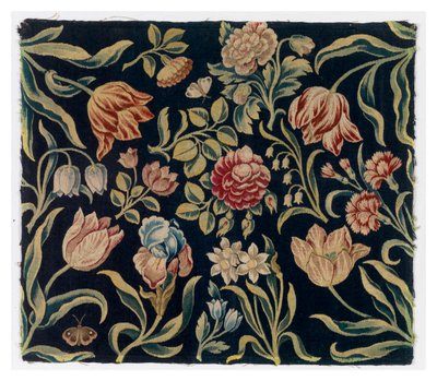 Paravent mit floralen Wandteppich-Paneelen, hergestellt in Holland oder möglicherweise Soho, England von Dutch School