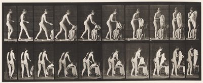 Tafel 415. Toilette, sich anziehen vorbereiten von Eadweard Muybridge