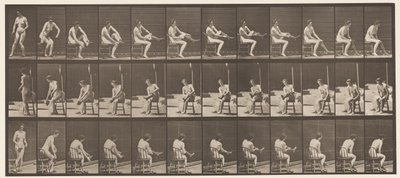 Tafel 418. Toilette, Sitzen und Strümpfe anziehen, 1872-1885 von Eadweard Muybridge
