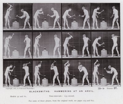Die menschliche Figur in Bewegung: Schmiede, am Amboss hämmernd von Eadweard Muybridge