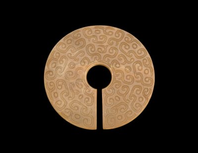 Ohrring mit Drachen, 8.-7. Jahrhundert v. Chr. von Eastern Zhou Dynasty Chinese School