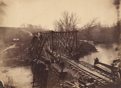 Teil des Baukorps beim Bau einer neuen Militärtrussbrücke über Bull Run von Egbert Guy Fowx