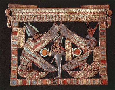 Brustplatte mit Osiris auf schwarzem Hintergrund von Egyptian 18th Dynasty