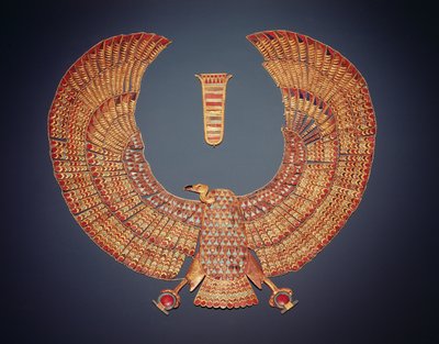 Kragen in Form der Geiergöttin Nekhbet, aus dem Grab von Tutanchamun (ca. 1370-1352 v. Chr.) Neues Reich von Egyptian 18th Dynasty