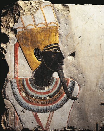 Kalksteinblöcke mit Reliefs, die den Gott Amun-Min darstellen, aus dem Tempel von Tuthmosis III in Deir el-Bahari, Ägypten von Egyptian 18th Dynasty