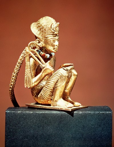 Anhänger, der Amenophis III. (1403-1365 v. Chr.) darstellt, aus dem Grab von Tutanchamun, Neues Reich (Gold) von Egyptian 18th Dynasty