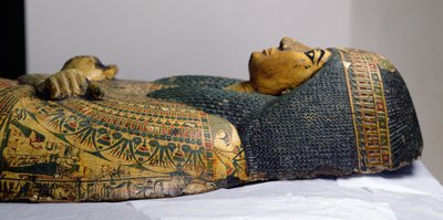 Detail des äußeren Sargdeckels der Mumie von Nesyamun, möglicherweise gefunden in Deir El-Bahri, Neues Reich, ca. 1100 v. Chr. (bemaltes Holz) von Egyptian 20th Dynasty