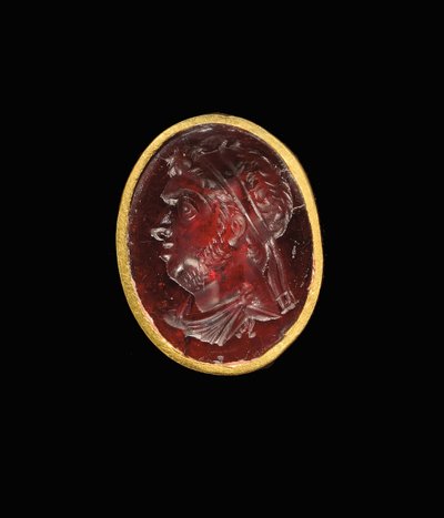 Hellenistischer Intaglioring mit königlichem Porträt eines ptolemäischen Herrschers, wahrscheinlich Ptolemaios IX., Soter II, spätes 2. - frühes 1. Jahrhundert v. Chr. von Egyptian Ptolemaic Period