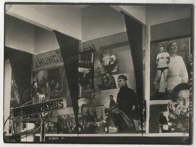 Innenraum des sowjetischen Pavillons auf der Internationalen Presseausstellung, Köln von Eliezer Markowich Lissitzky
