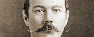 Porträt von Sir Arthur Conan Doyle von Elliott and Fry Photography Studio