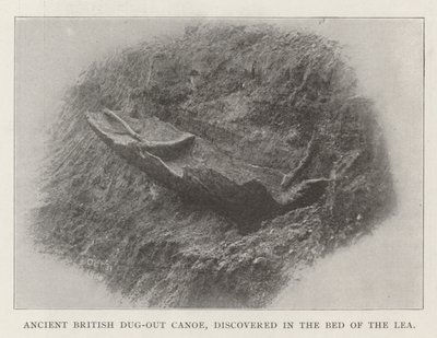 Antikes britisches Einbaum-Kanu, entdeckt im Bett der Lea von English Photographer