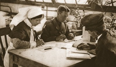 Australier und Wehrpflicht: Wie die australische Abstimmung in einem Londoner Krankenhaus durchgeführt wird, Illustration aus The Illustrated War News, 25. Oktober 1916 von English Photographer