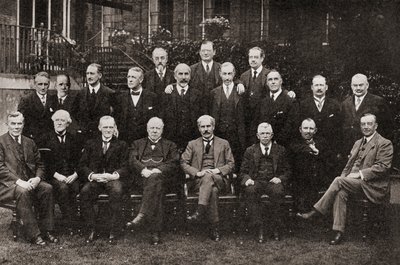 Erste Labour-Regierung Großbritanniens im Jahr 1924, aus Die Geschichte von fünfundzwanzig Jahren, veröffentlicht 1935 von English Photographer