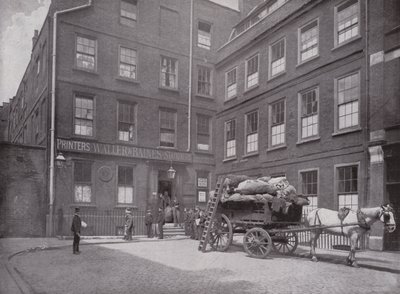 Dr. Johnsons Haus, Gough Square, Fleet Street von English Photographer