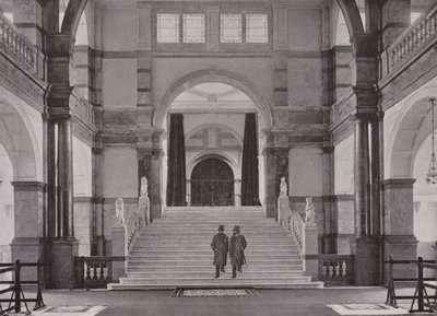 Eingangshalle der Universität von London von English Photographer