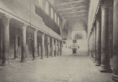 Eingang zur Geburtskirche, gebaut auf dem Gelände des Gasthauses, in dem Christus geboren wurde von English Photographer