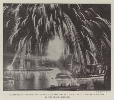 Abschied vom Herzog von Cornwall in Valetta, der Flug von tausend Raketen im Grand Harbour von English Photographer