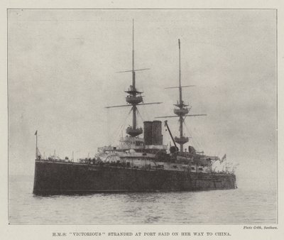HMS Victorious gestrandet in Port Said auf dem Weg nach China von English Photographer