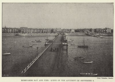Morecambe Bay und Pier, Schauplatz des Unfalls am 9. September von English Photographer