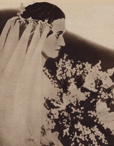 Mrs. Simpson bei ihrer ersten Hochzeit 1916 mit Lieut Winfield Spencer von der US Air Force von English Photographer