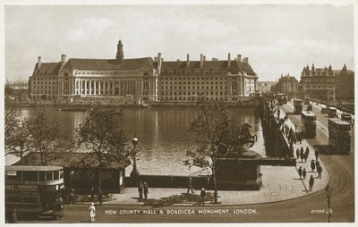 New County Hall und Boadicea-Denkmal von English Photographer