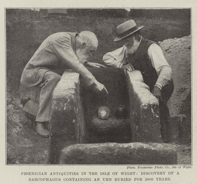 Phönizische Altertümer auf der Isle of Wight, Entdeckung eines Sarkophags mit einer 2000 Jahre alten Urne von English Photographer