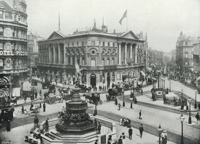 Piccadilly Circus, mit dem Shaftesbury Memorial Fountain und dem London Pavilion von English Photographer