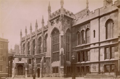 Postkarte mit dem Äußeren der Inner Temple Hall von English Photographer