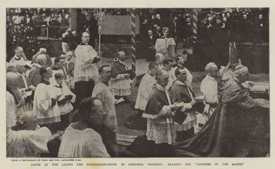 Szene bei der Grundsteinlegung durch Kardinal Vaughan, der die Litaneien der Heiligen liest von English Photographer