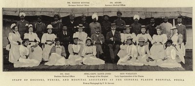 Stab von Ärzten, Krankenschwestern und Krankenhausassistenten im Allgemeinen Pestkrankenhaus, Poona von English Photographer