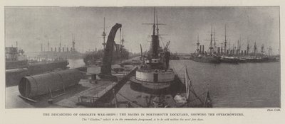 Die Ausmusterung veralteter Kriegsschiffe, die Becken in der Werft von Portsmouth, die Überfüllung zeigend von English Photographer