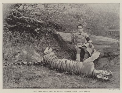Der erste Tiger, erschossen von Prinz Bughwan Singh, zwölf Jahre alt von English Photographer