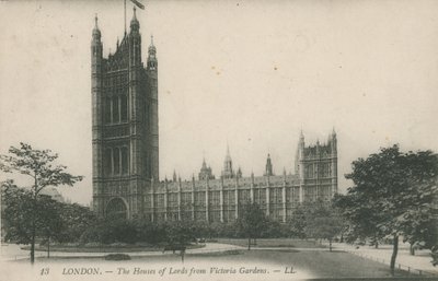 Das Oberhaus von den Victoria Gardens, London von English Photographer