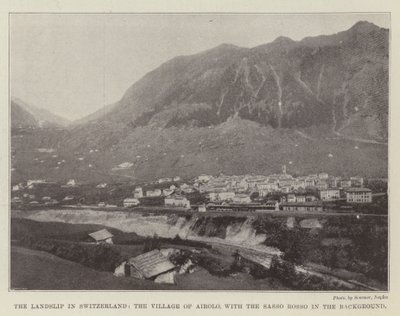 Der Erdrutsch in der Schweiz, das Dorf Airolo mit dem Sasso Rosso im Hintergrund von English Photographer