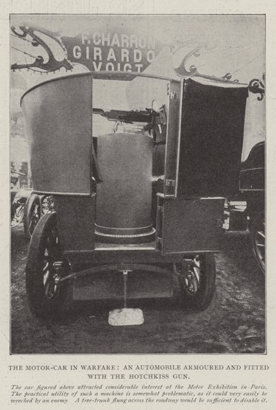 Das Auto im Krieg, ein gepanzertes Automobil mit Hotchkiss-Kanone von English Photographer