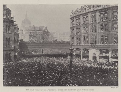 Die Marinebrigade der HMS Powerful in der Stadt, die Queen Victoria Street hinaufziehend von English Photographer