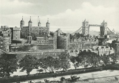 Tower of London und Tower Bridge von English Photographer