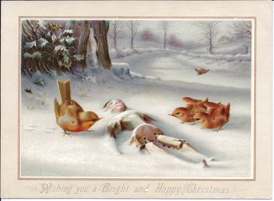 Viktorianische Weihnachtskarte von Rotkehlchen, die eine Holzpuppe im Schnee betrachten, ca. 1880 von English School